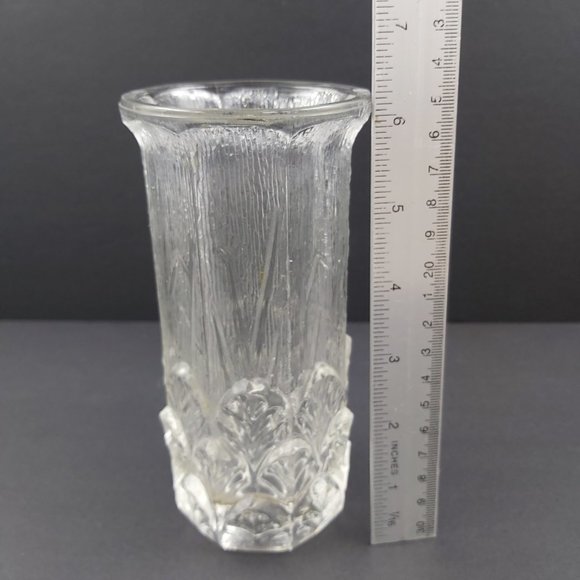 Fidenza Italy Leaf Embossed Frosted Glass Vase Heavy 6 x 3 inch Art Deco Style - Picture 4 of 10
